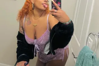 Onlyfans Creator @ Honeyycaake... - Image 3